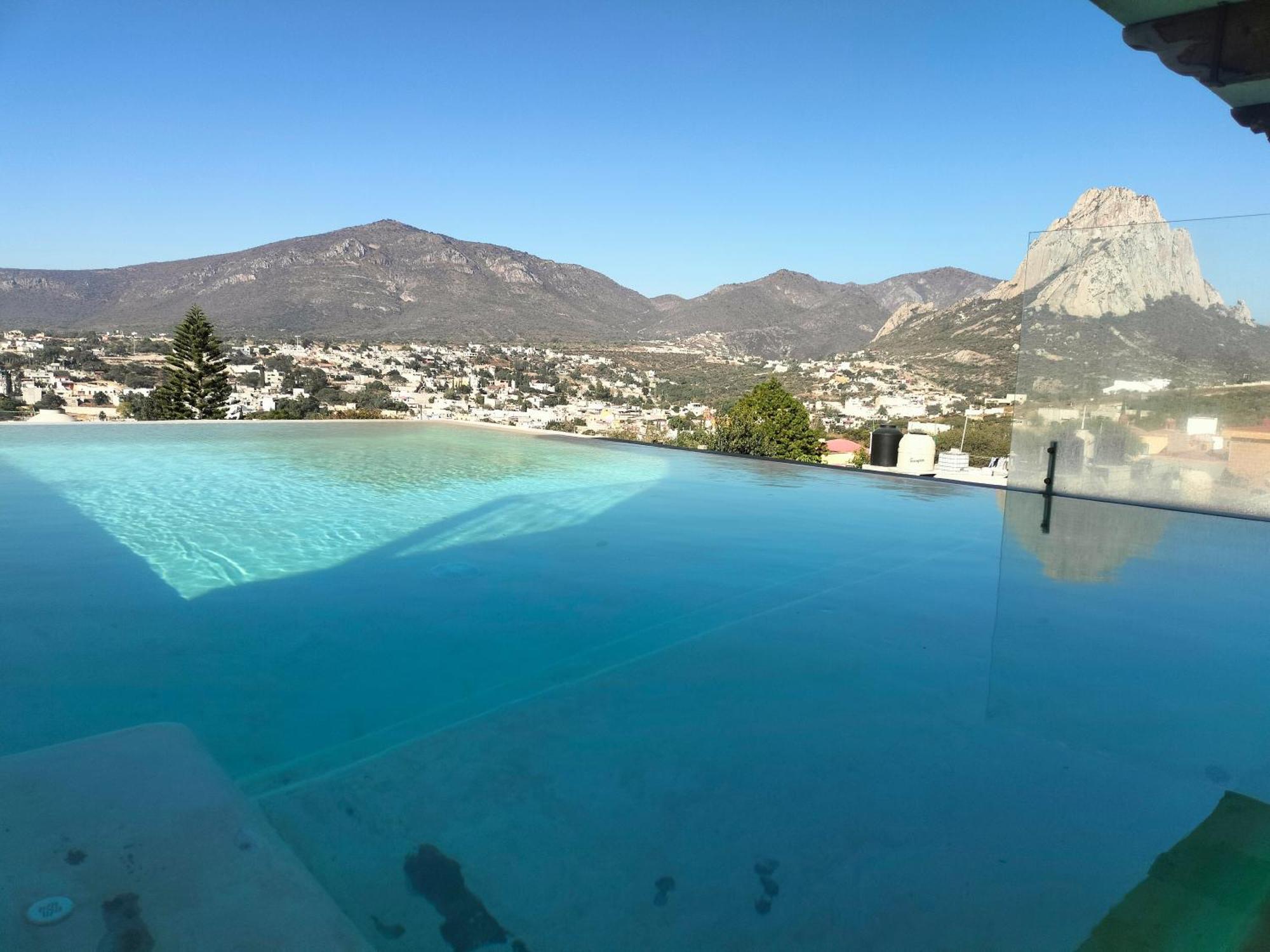 Hotel Villa Penasco Bernal Exteriör bild
